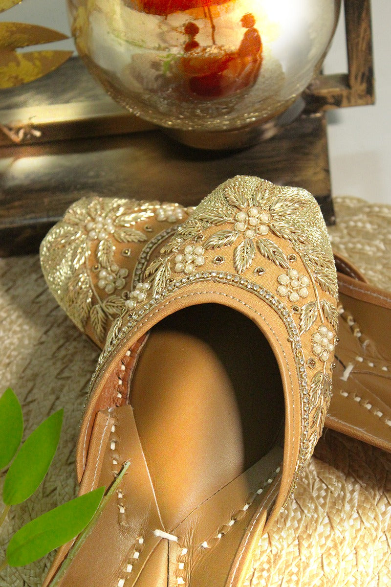 Ivory Gilded Bloom