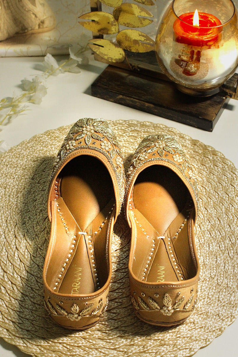 Ivory Gilded Bloom